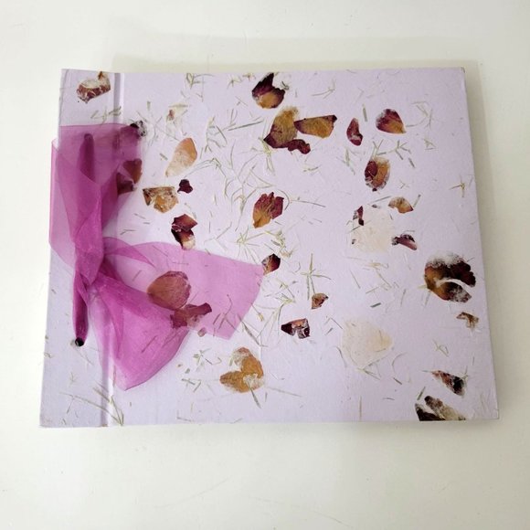 Lavender Scrapbooks Two Scrapbooks New - Picture 2 of 7